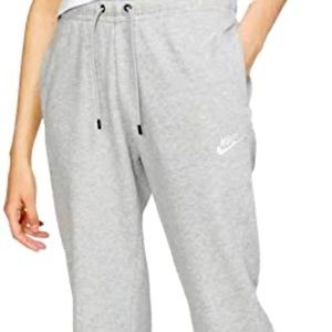 Nike women's jogger pants regular size small